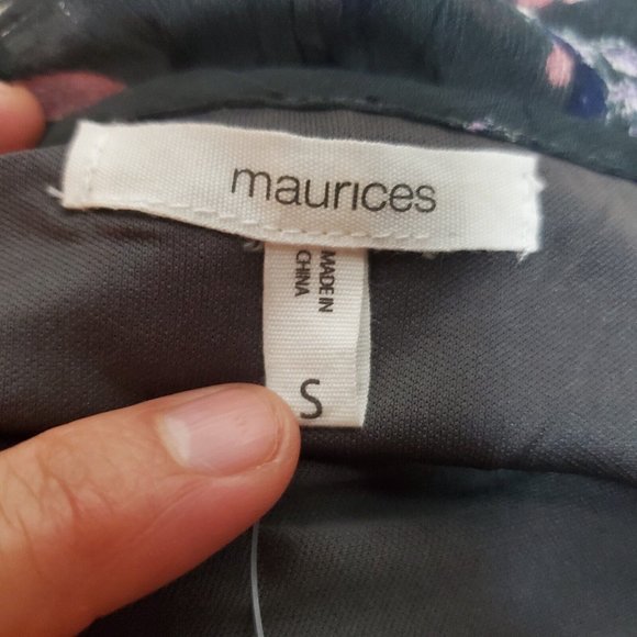 Maurices Chiffon Cold shoulder floral dress size small - Picture 5 of 8